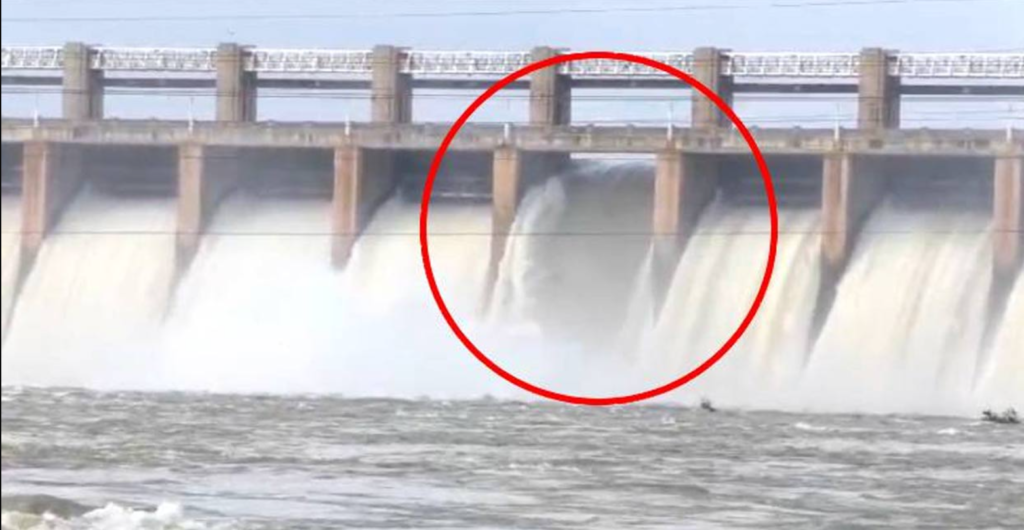 Tungabhadra Dam gate washed away