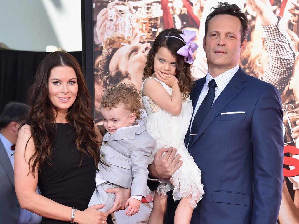 vince vaughn and his wife with kids