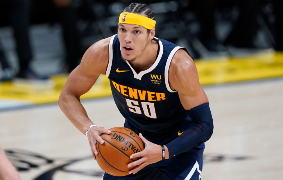 Aaron Gordon playing