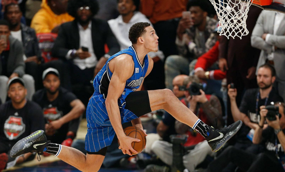 Aaron Gordon playing
